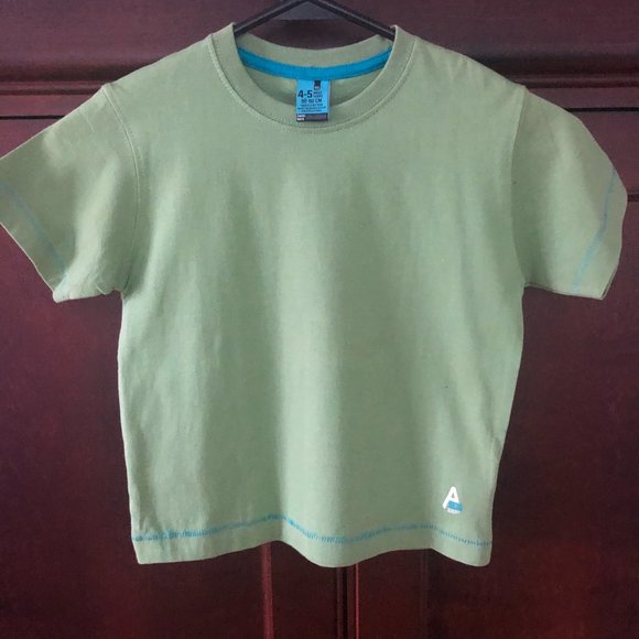 Boys Plaid shirt and t-shirt ensemble Size 4/5 - Picture 3 of 5